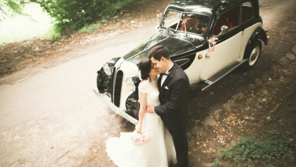 How to Rent a Vintage Car for a Wedding - AutoSlash