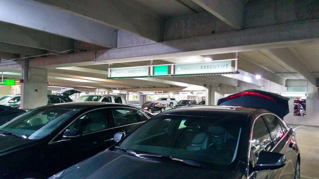 Emerald Club Lounge? National Car Rental Opens Up Inside Dulles - Pizza In  Motion