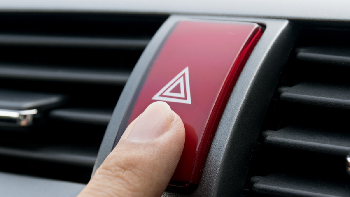 When to Use Hazard Lights, And When Not To