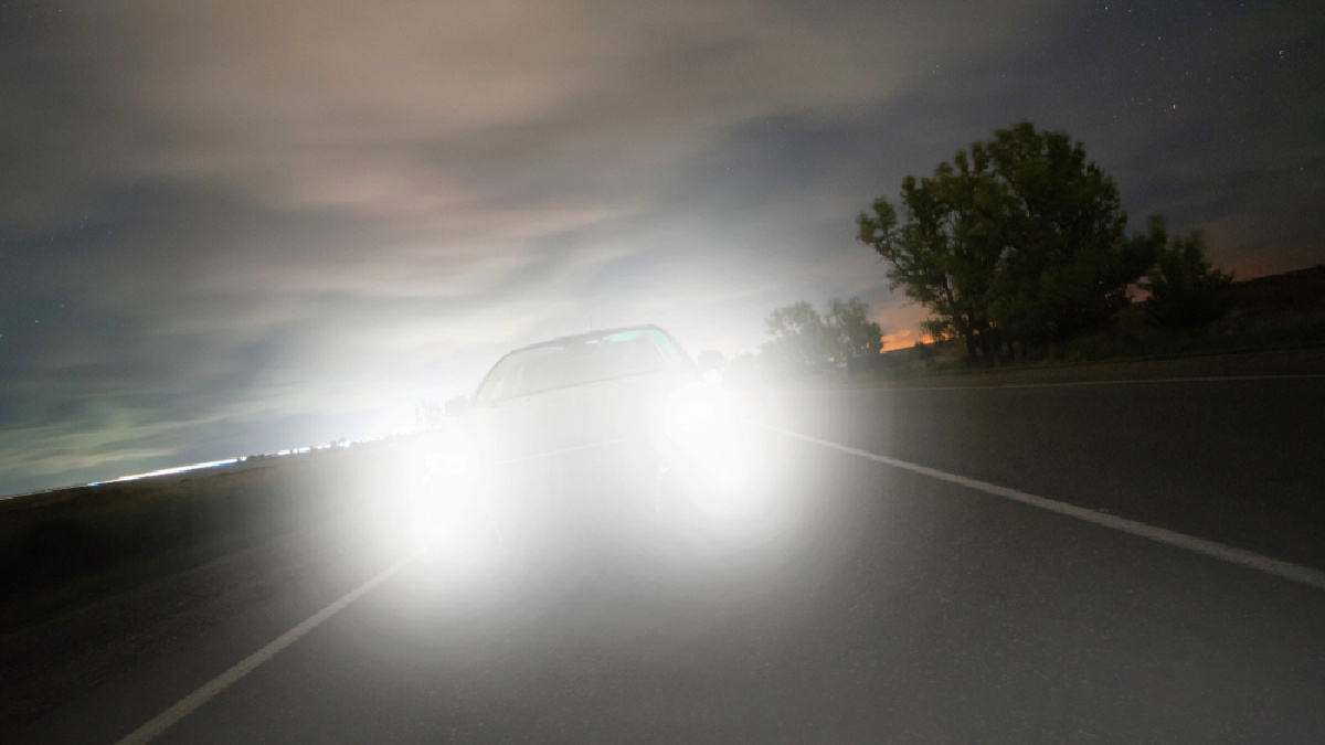 When And When Not To Use High Beams